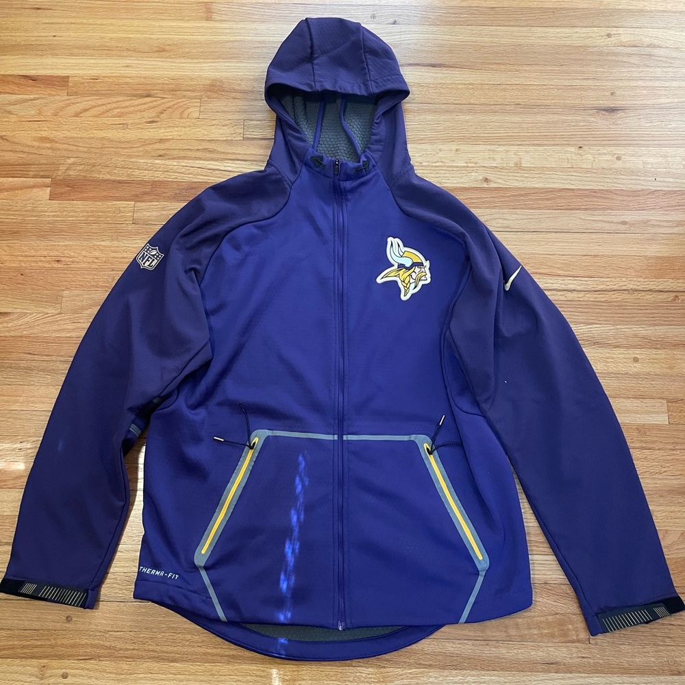 Men's Purple Nike Jacket with Minnesota Vikings Team Logo